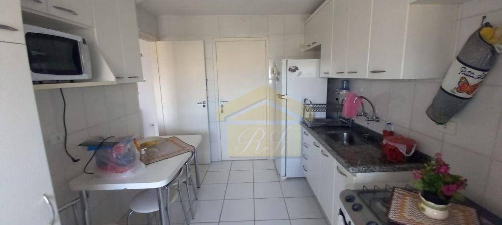 Apartamento à venda com 2 quartos, 70m² - Foto 4