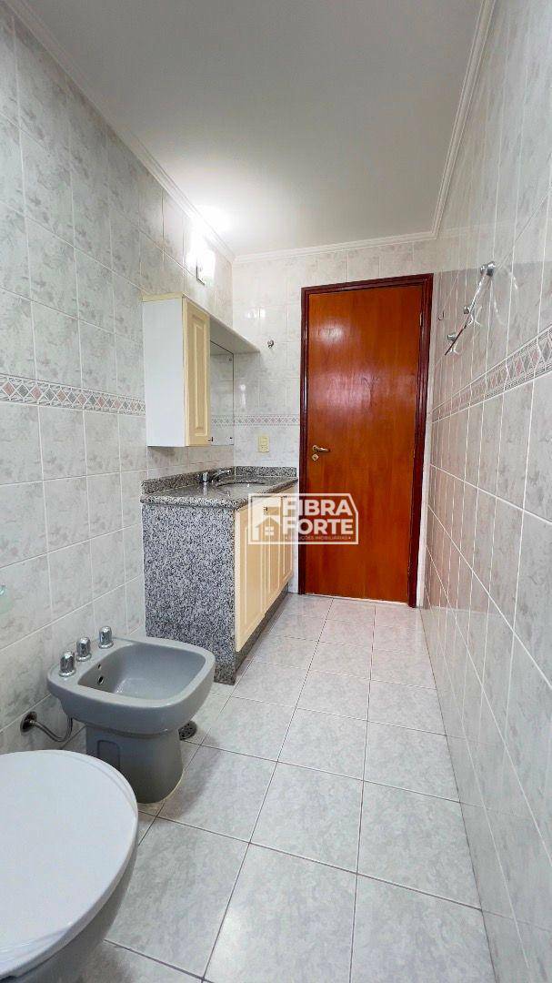 Apartamento à venda com 3 quartos, 117m² - Foto 25