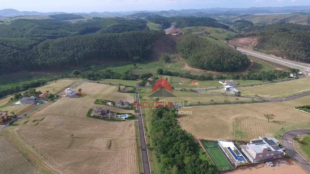 Casa de Condomínio à venda com 4 quartos, 210m² - Foto 30