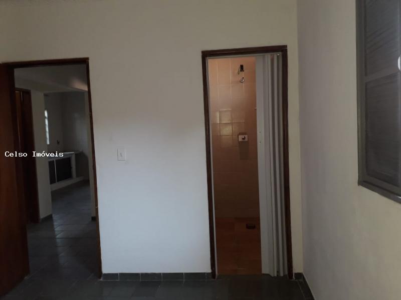 Casa à venda com 3 quartos, 250m² - Foto 16