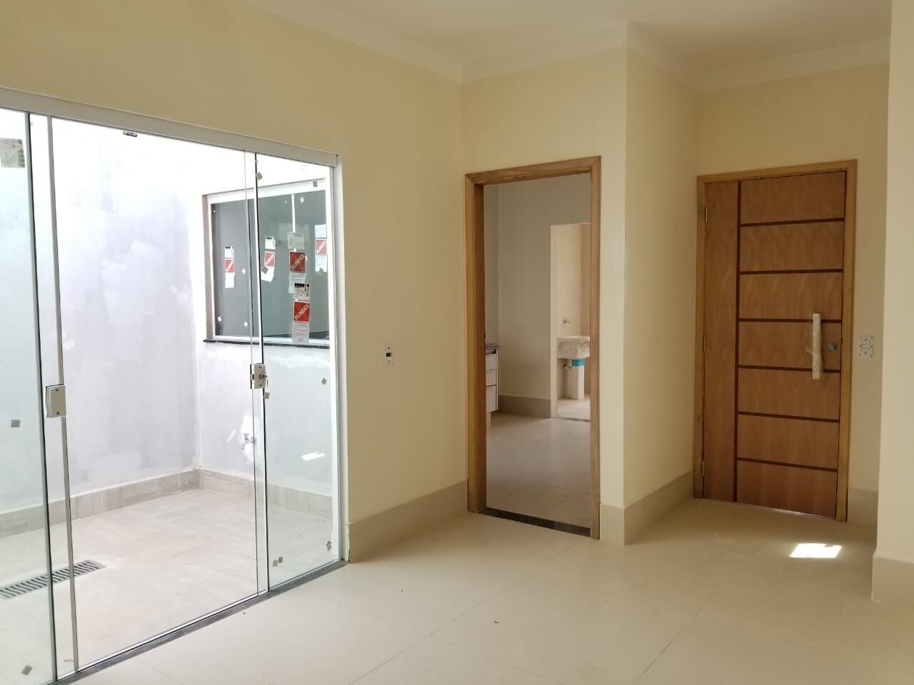 Casa para alugar com 3 quartos, 280m² - Foto 2