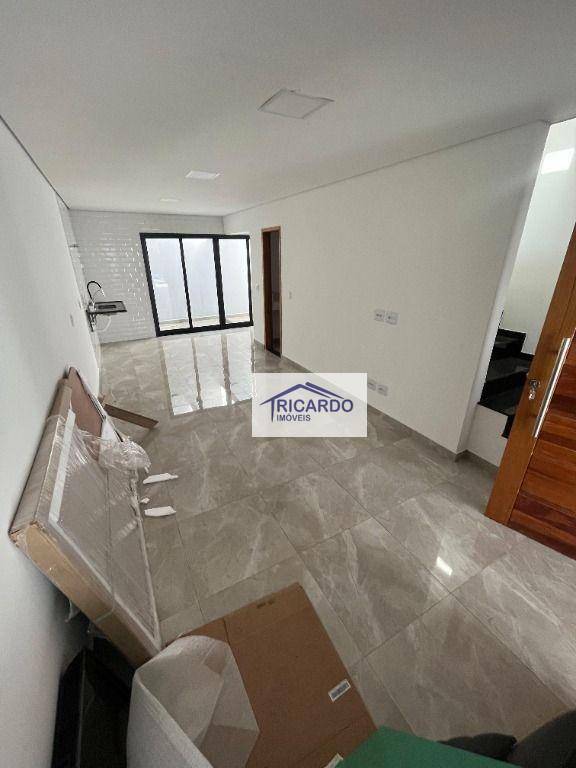 Sobrado à venda com 3 quartos, 110m² - Foto 4