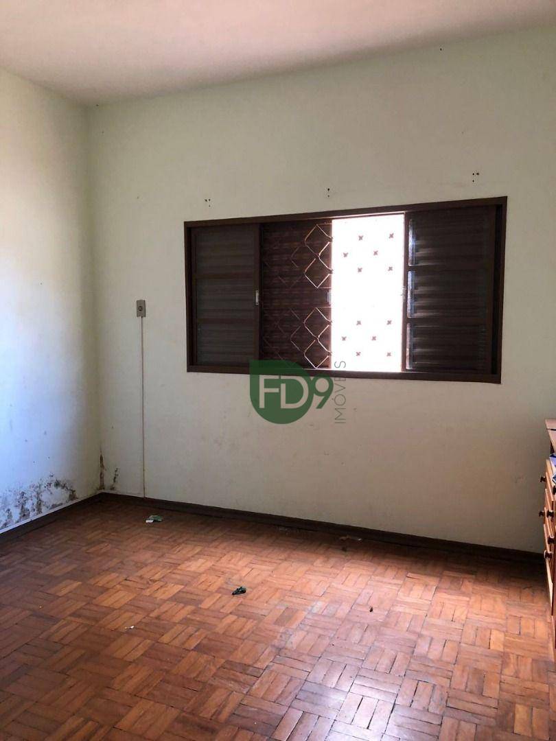 Casa à venda com 2 quartos, 90m² - Foto 8