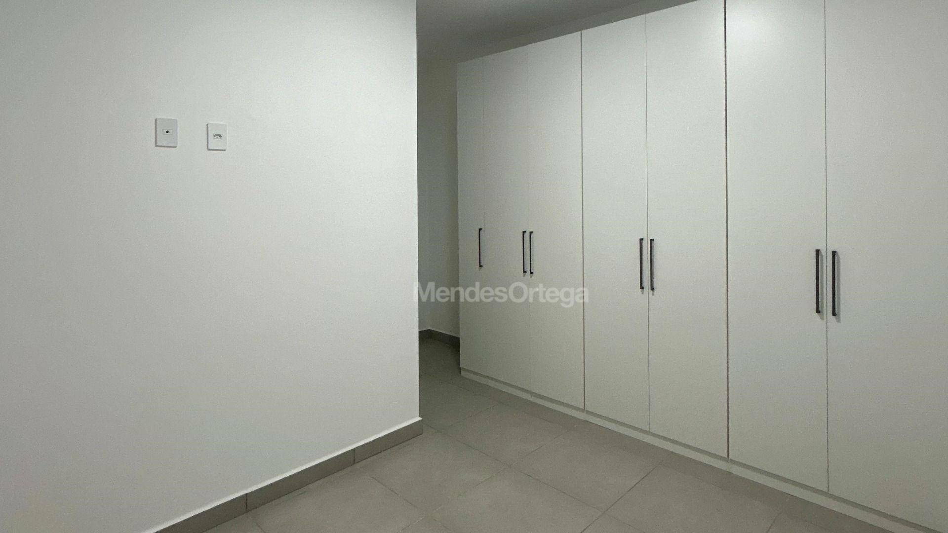 Apartamento para alugar com 2 quartos, 76m² - Foto 14