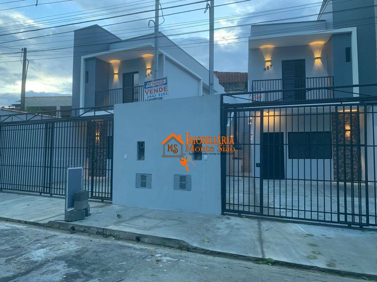 Sobrado à venda com 4 quartos, 102m² - Foto 2