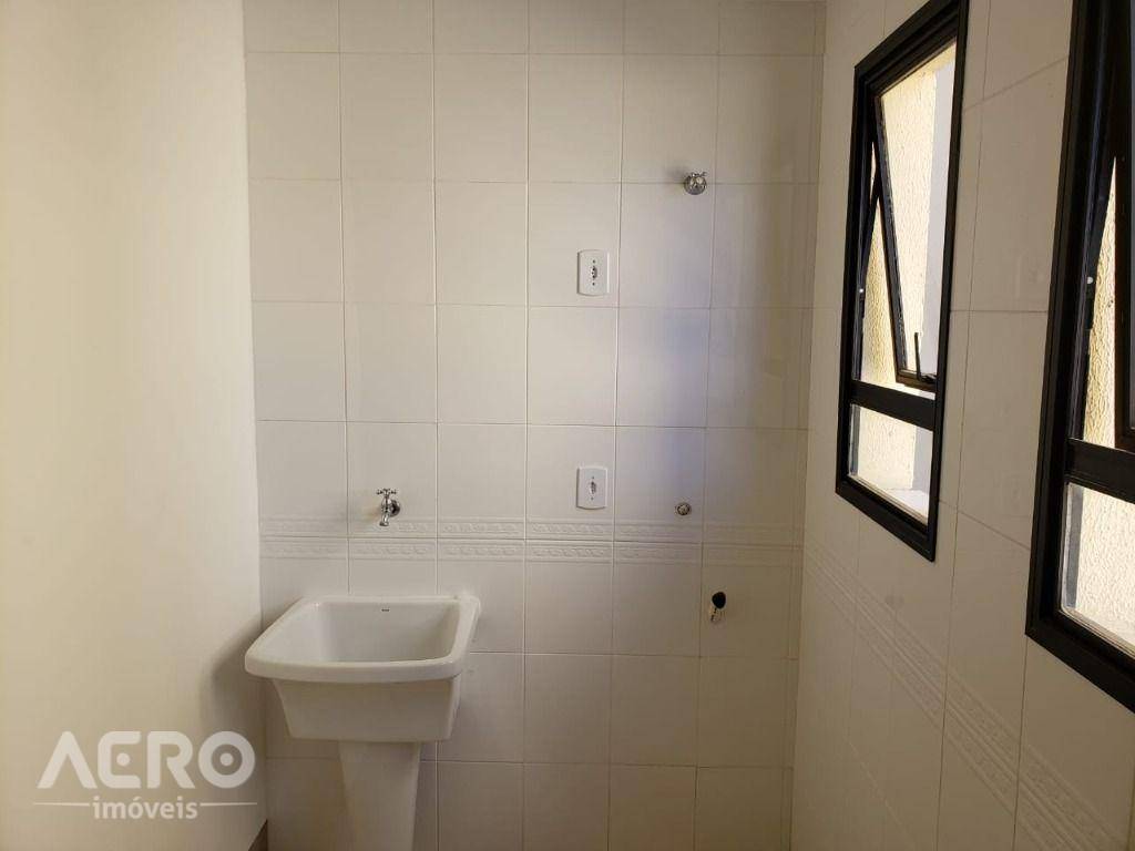 Apartamento à venda com 3 quartos, 76m² - Foto 13