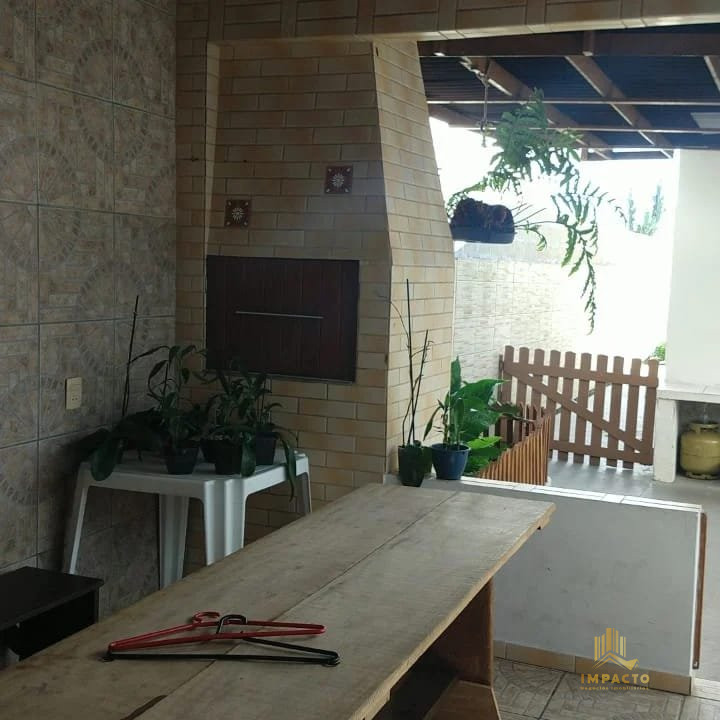 Casa à venda com 4 quartos, 174m² - Foto 3