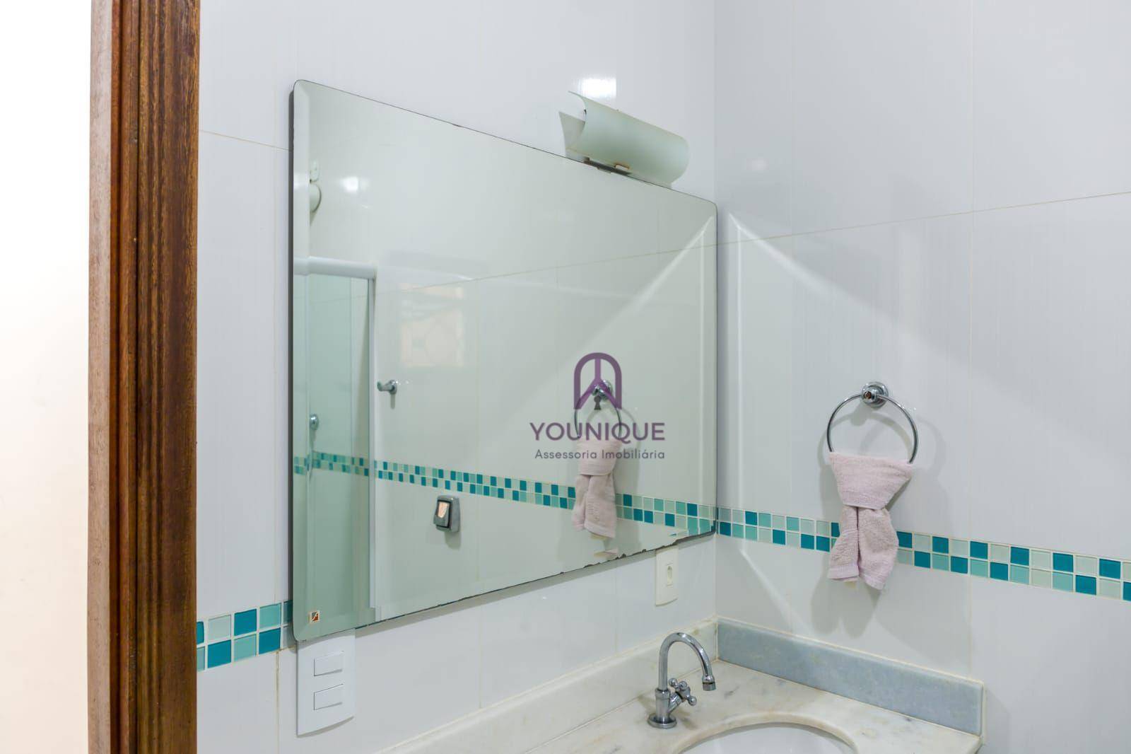 Casa à venda com 3 quartos, 219m² - Foto 16