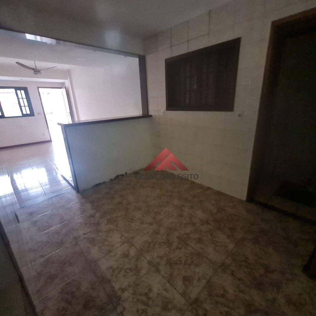 Casa à venda e aluguel com 2 quartos, 40m² - Foto 5