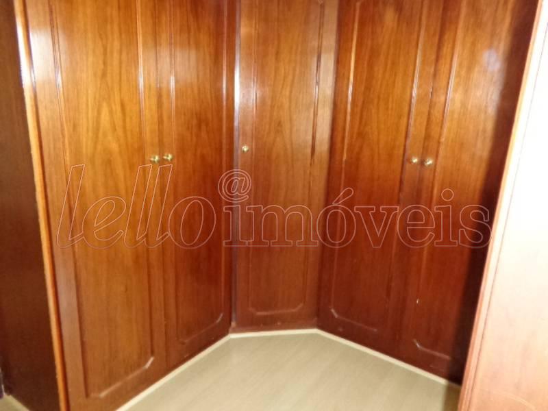 Apartamento para alugar com 4 quartos, 200m² - Foto 9