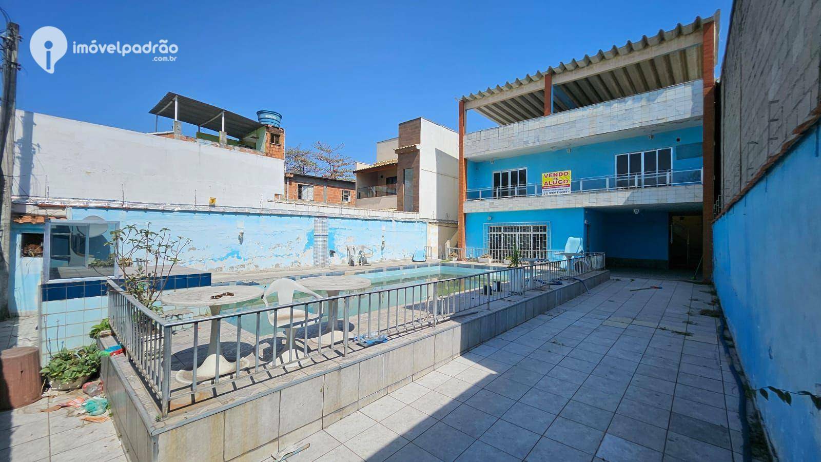 Casa à venda e aluguel com 4 quartos, 300m² - Foto 2