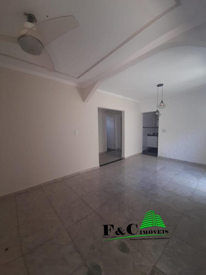 Casa à venda com 3 quartos, 250m² - Foto 18