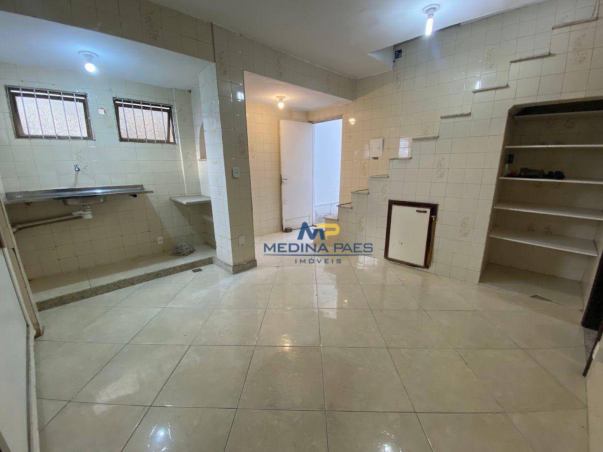 Casa à venda com 3 quartos, 96m² - Foto 11