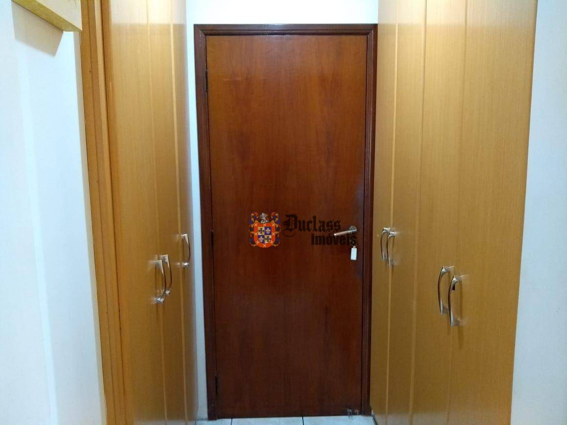 Apartamento à venda com 3 quartos, 140m² - Foto 19