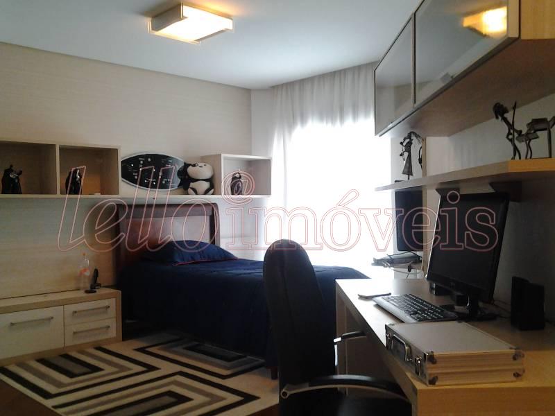 Apartamento à venda com 3 quartos, 227m² - Foto 7