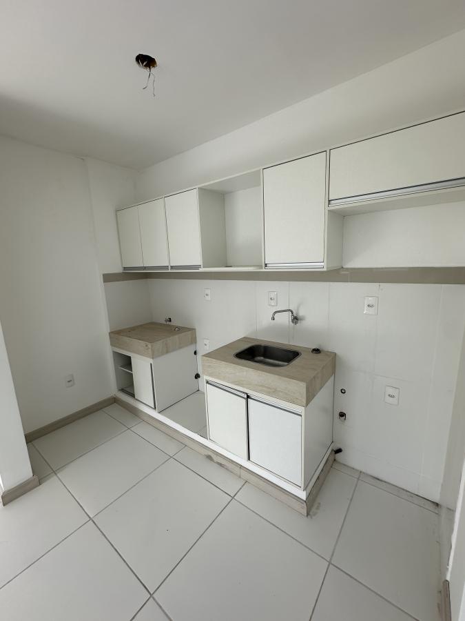 Apartamento à venda com 2 quartos, 80m² - Foto 4