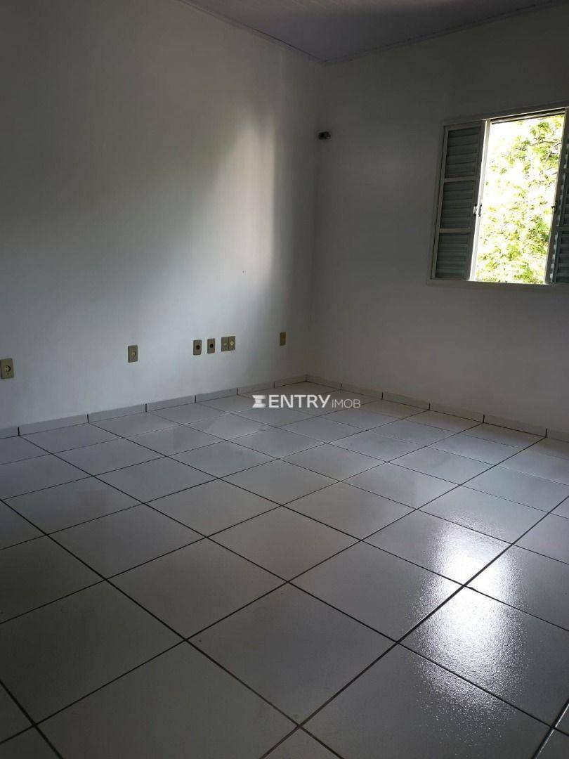 Casa à venda e aluguel com 2 quartos, 136m² - Foto 3