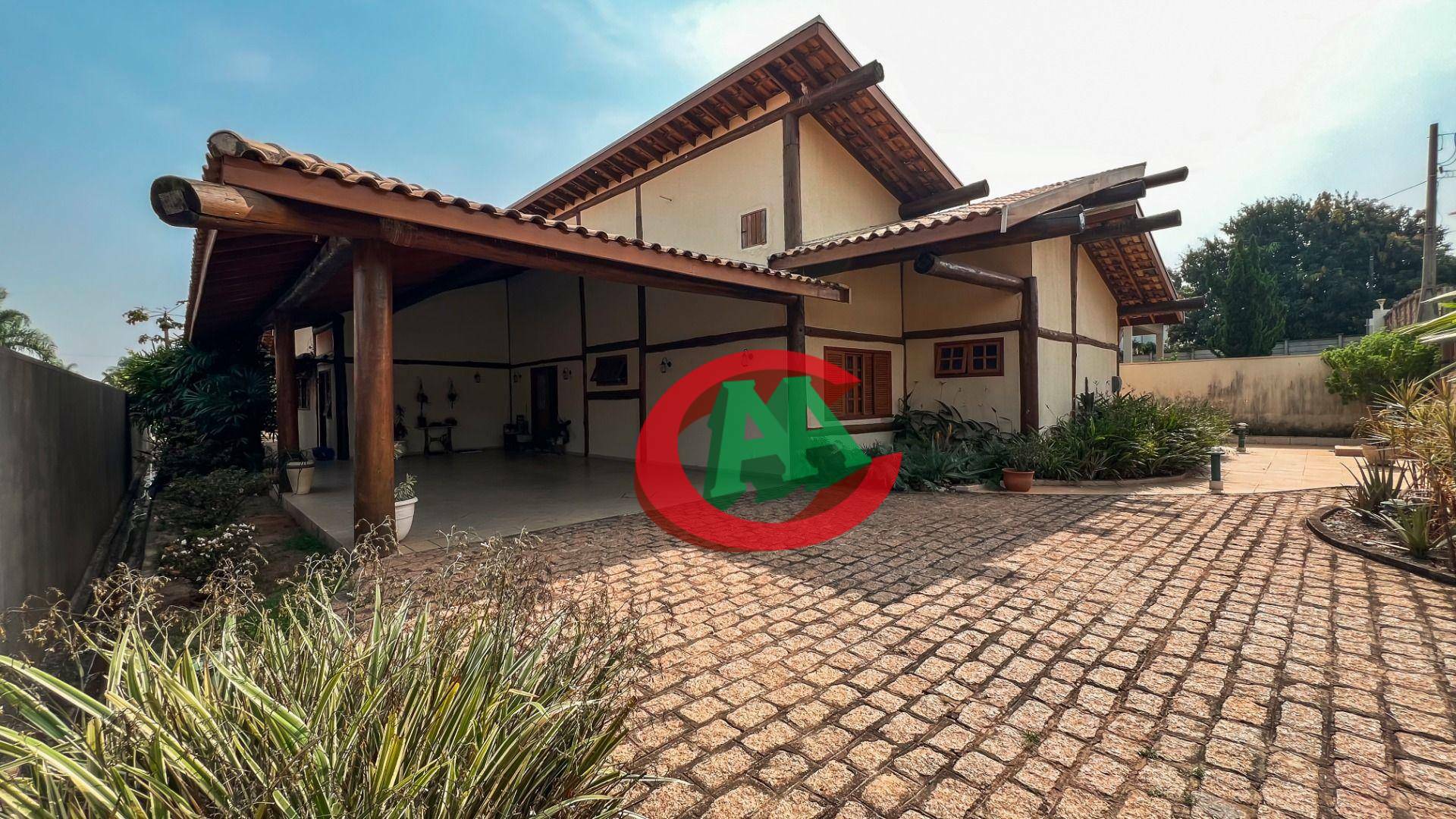 Chácara à venda com 4 quartos, 530m² - Foto 1