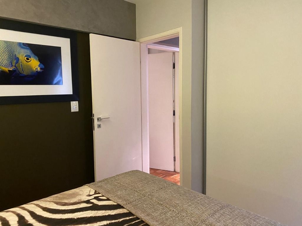 Apartamento para alugar com 2 quartos, 95m² - Foto 17