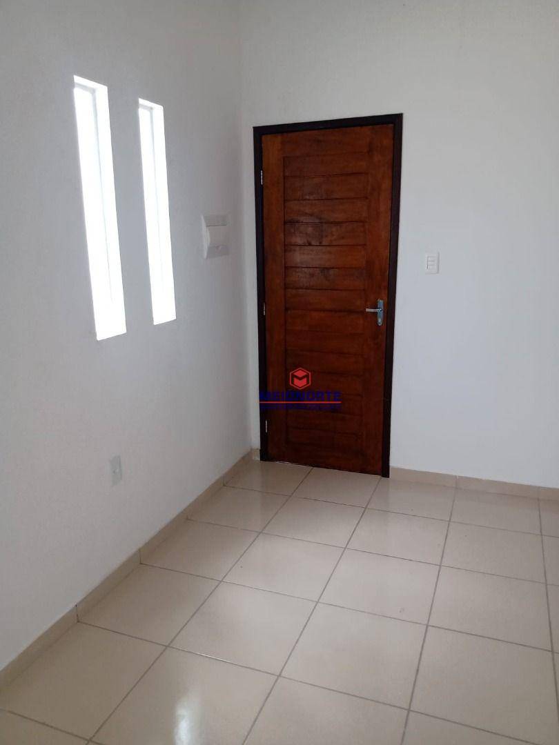 Casa à venda com 2 quartos, 70m² - Foto 19