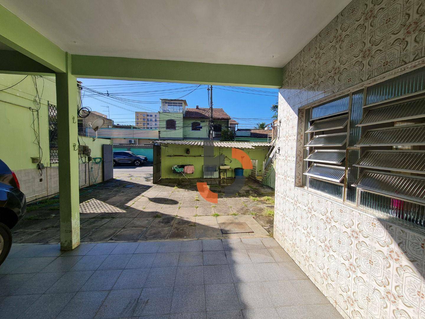 Casa à venda com 4 quartos, 211m² - Foto 20