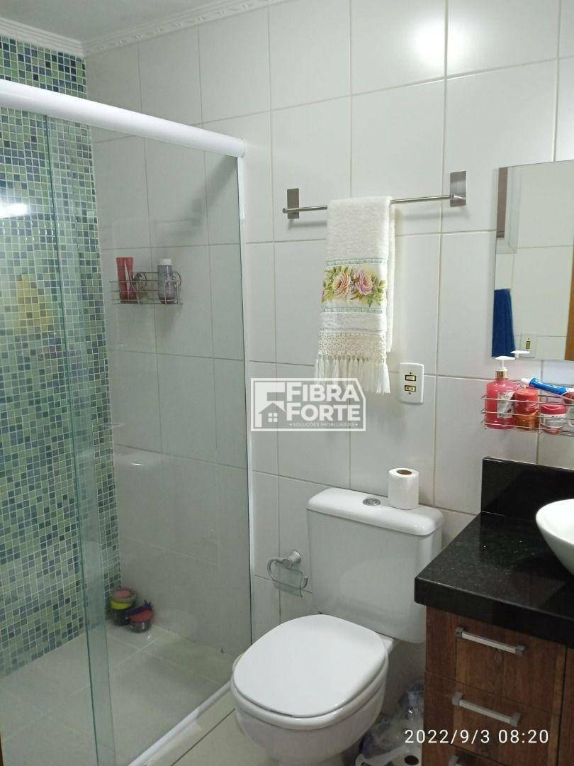 Apartamento à venda com 2 quartos, 70m² - Foto 13