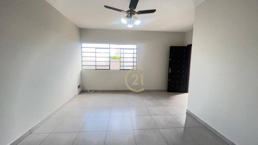 Casa à venda com 3 quartos, 167m² - Foto 3