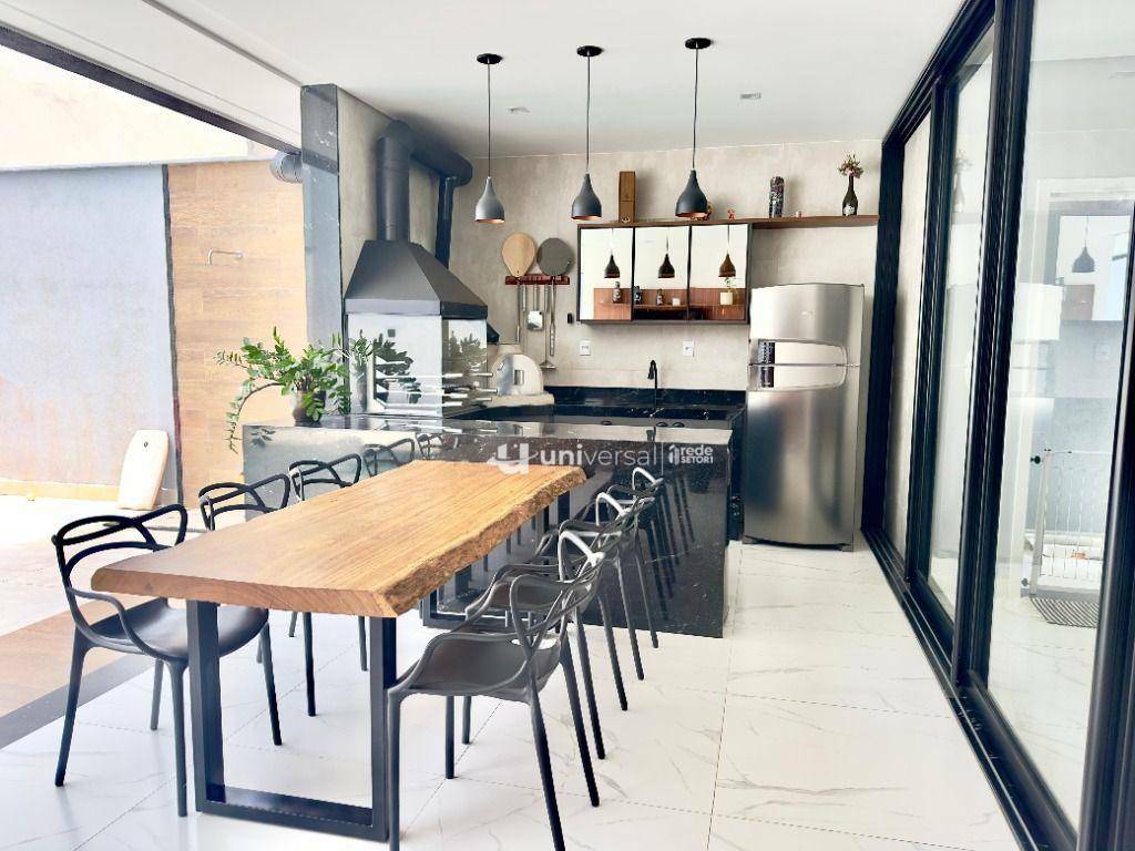 Casa de Condomínio à venda com 4 quartos, 340m² - Foto 31