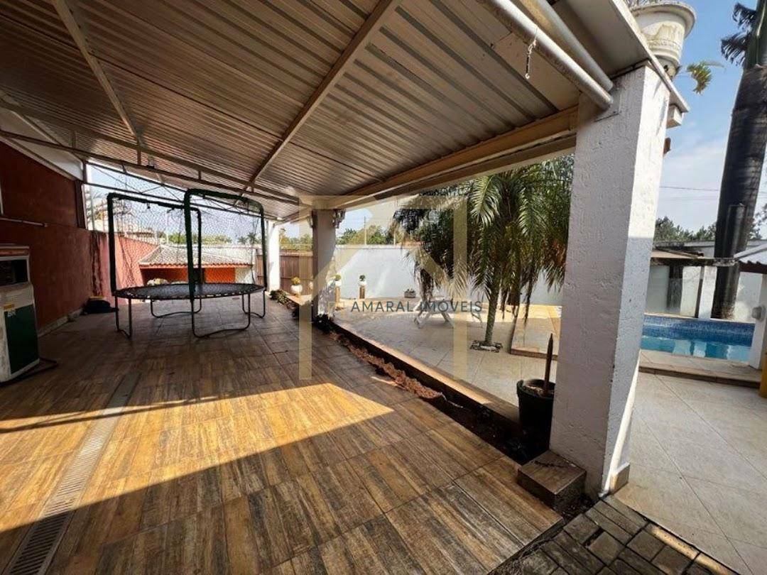 Casa à venda com 3 quartos, 530m² - Foto 8