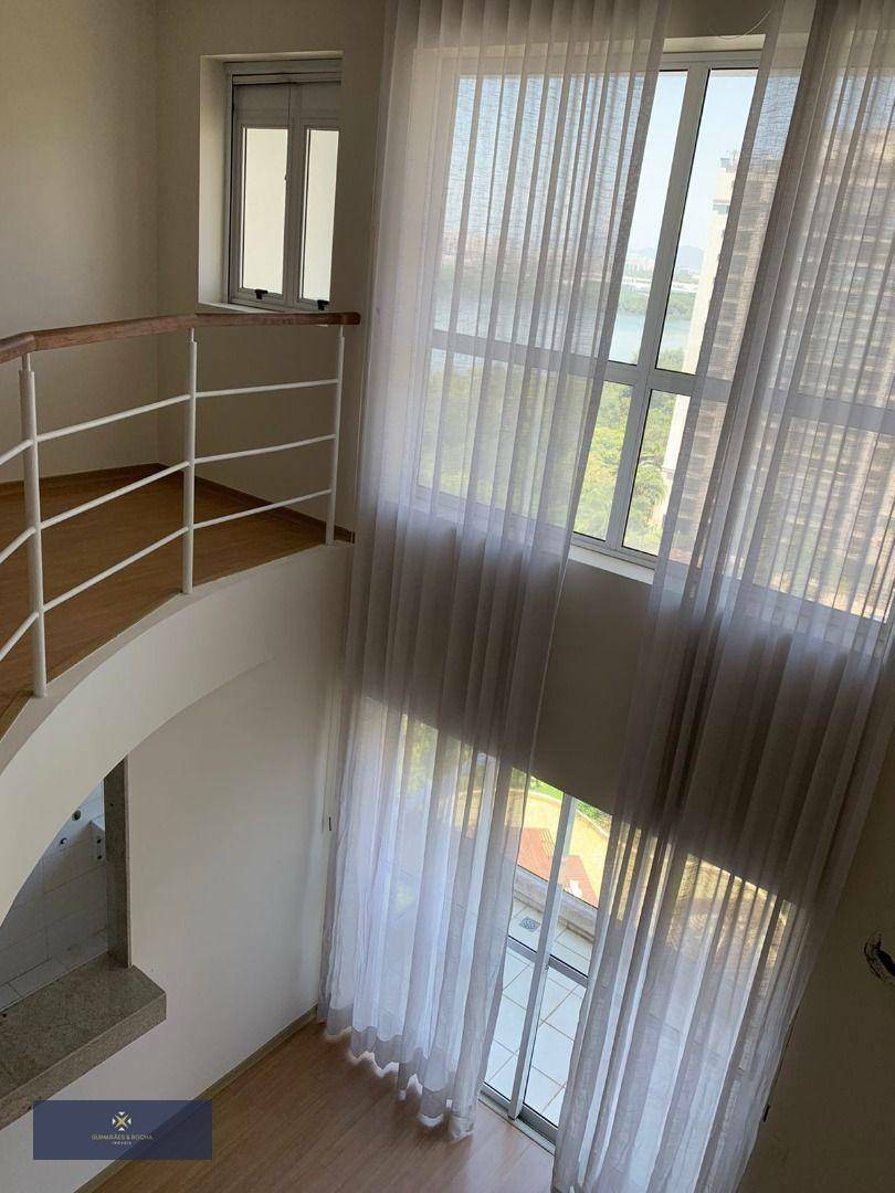 Apartamento à venda com 2 quartos, 125m² - Foto 2