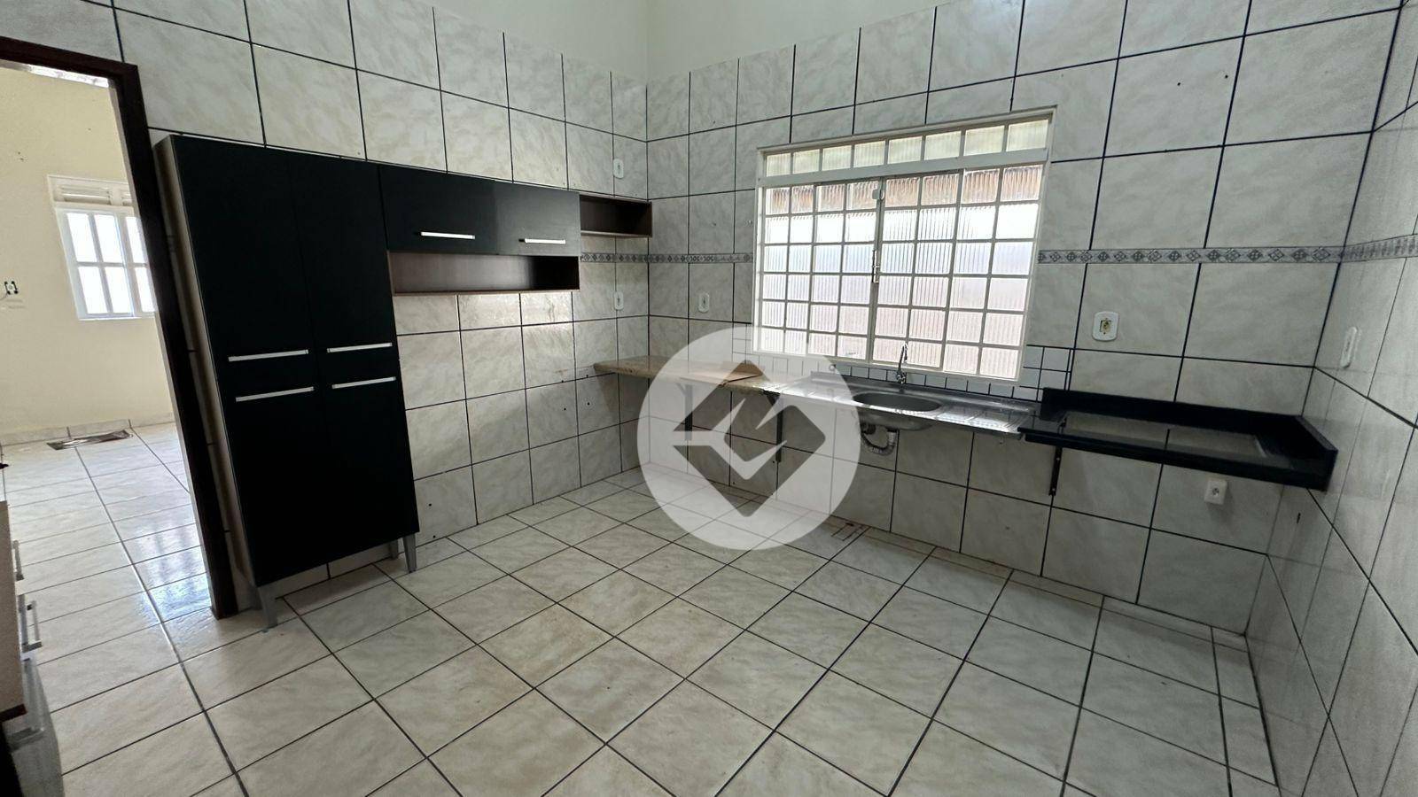 Casa à venda com 3 quartos, 450m² - Foto 7