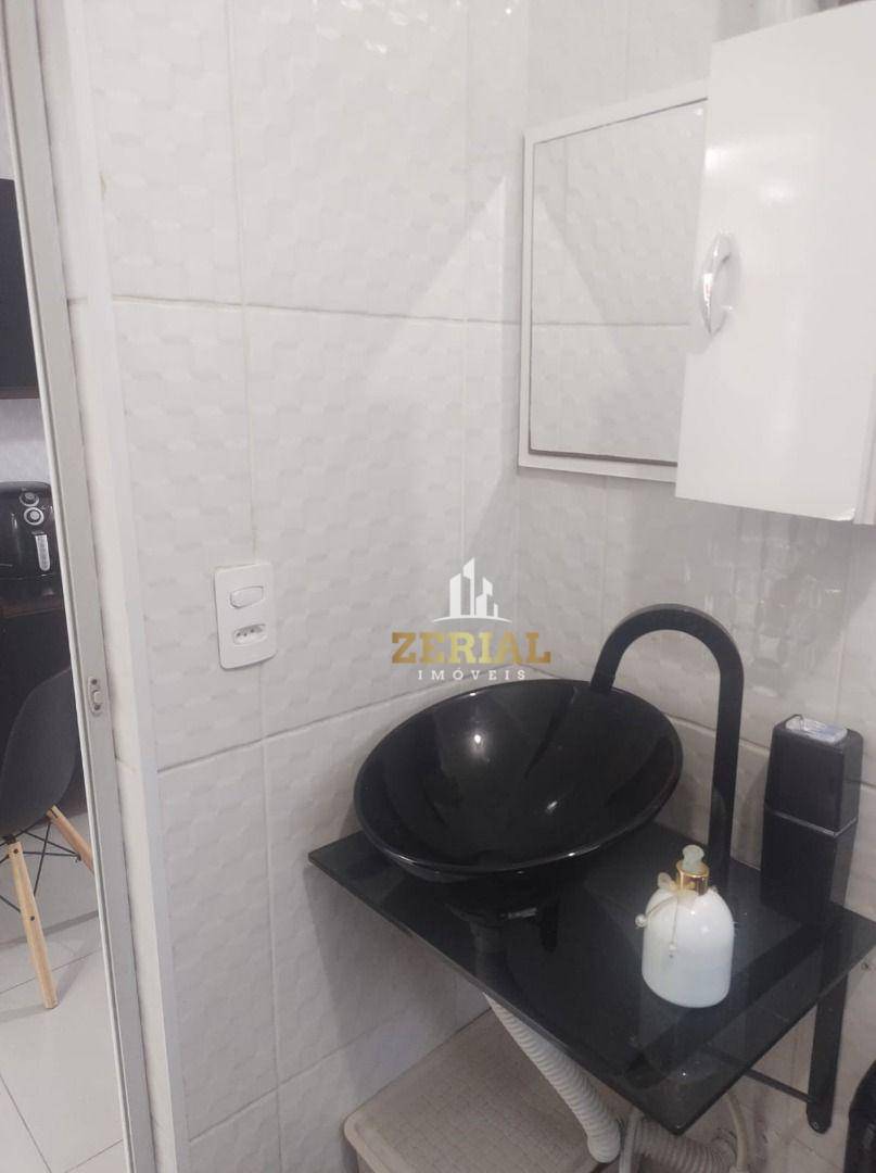 Sobrado à venda com 4 quartos, 230m² - Foto 7