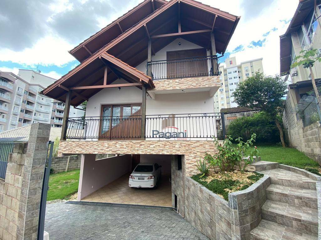 Casa à venda com 4 quartos, 192m² - Foto 32