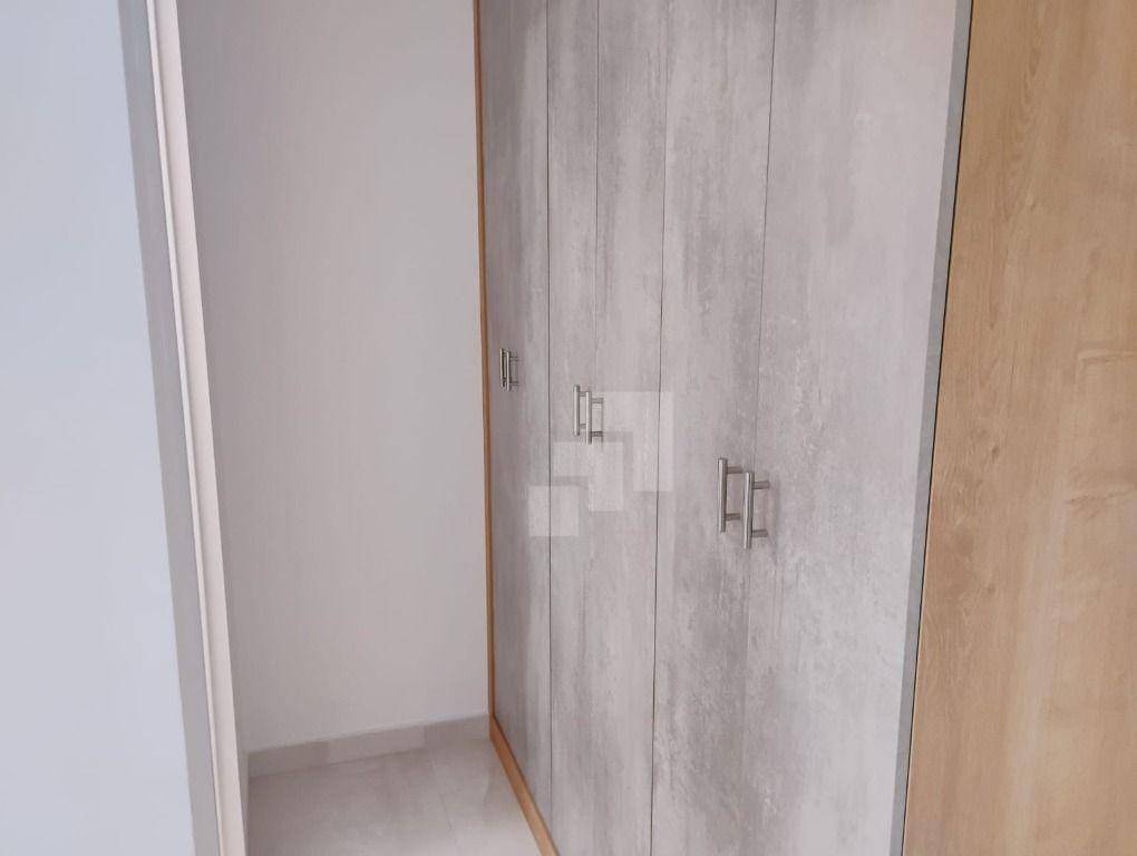 Apartamento para alugar com 2 quartos, 68m² - Foto 20