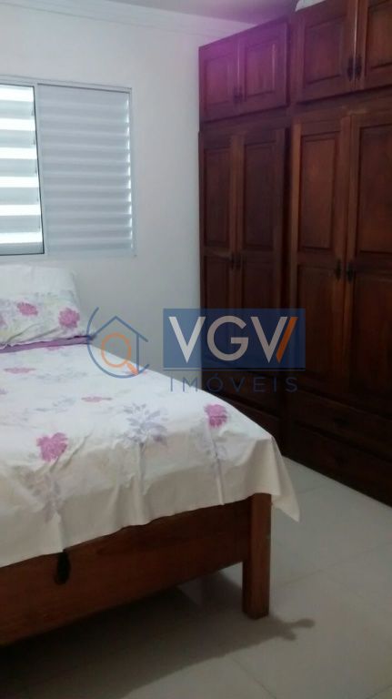 Casa à venda com 5 quartos, 207m² - Foto 14