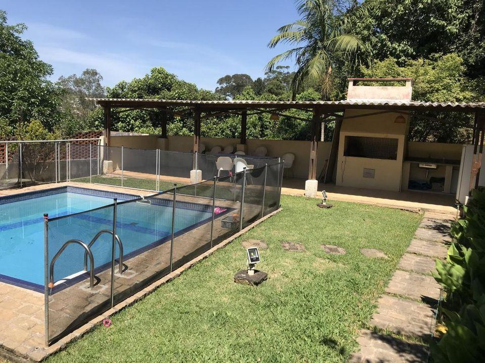 Casa de Condomínio à venda com 4 quartos, 319m² - Foto 1