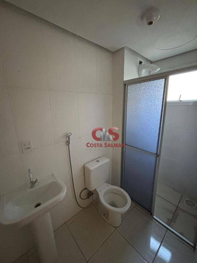 Apartamento para alugar com 2 quartos, 67m² - Foto 8