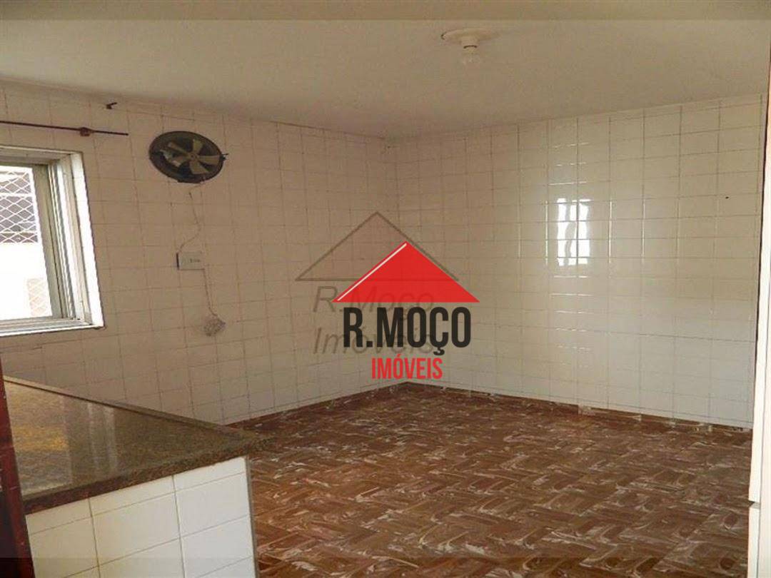 Casa à venda com 9 quartos, 480m² - Foto 21