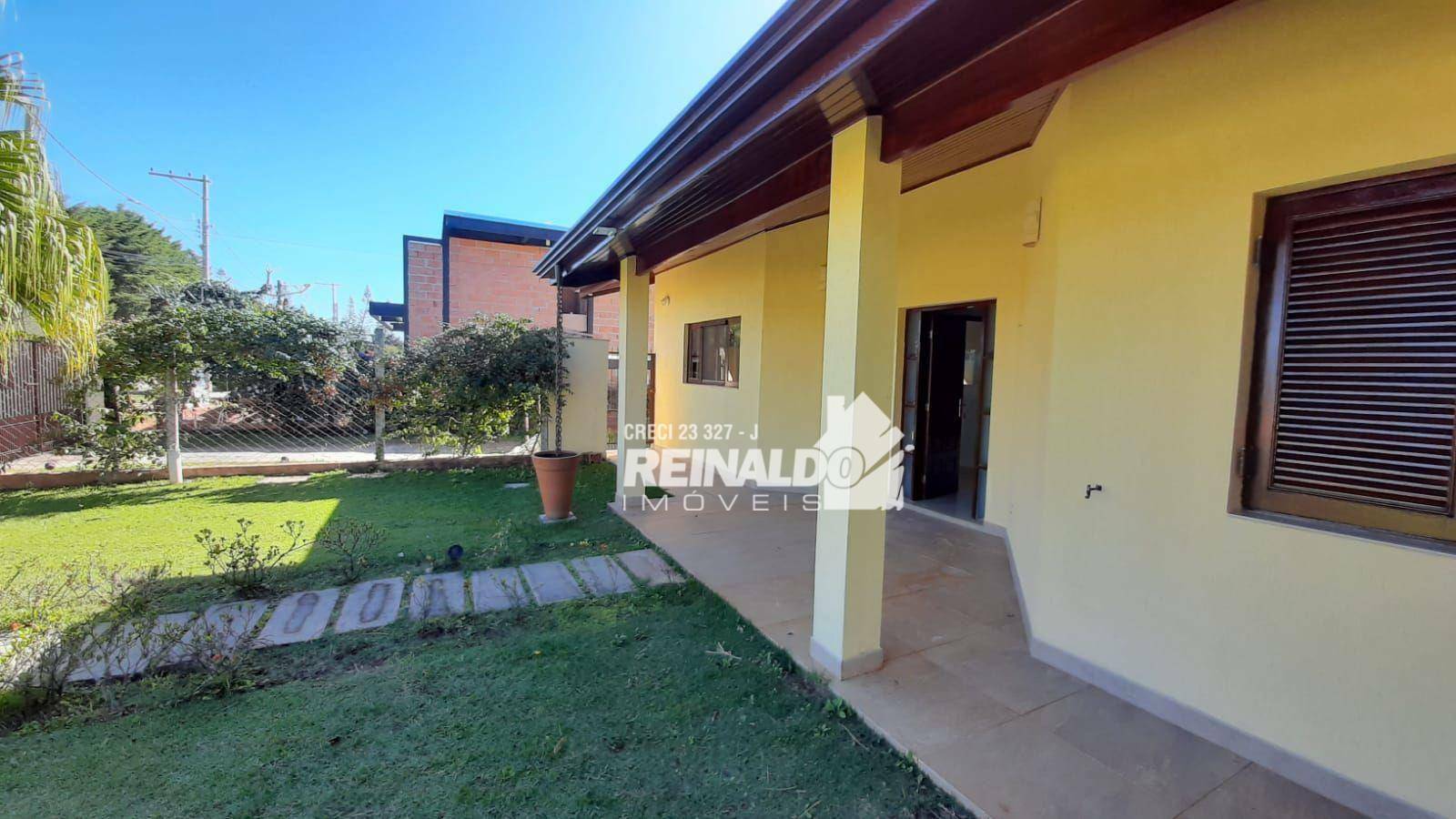 Casa de Condomínio à venda com 3 quartos, 250m² - Foto 2