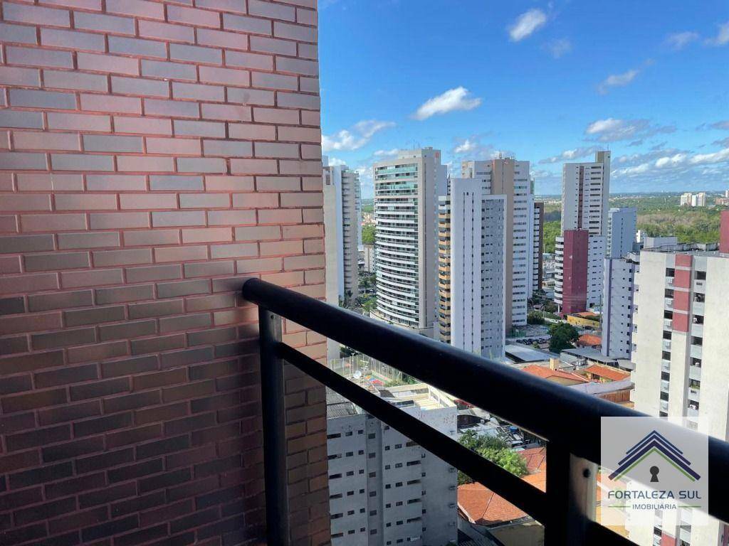 Apartamento à venda com 3 quartos, 107m² - Foto 4