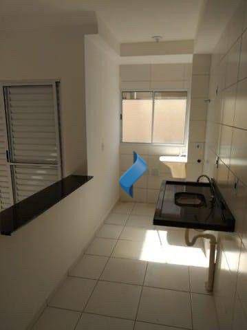 Apartamento à venda com 2 quartos, 57m² - Foto 2