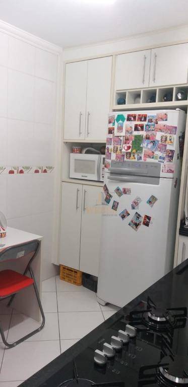 Apartamento à venda com 2 quartos, 67m² - Foto 10