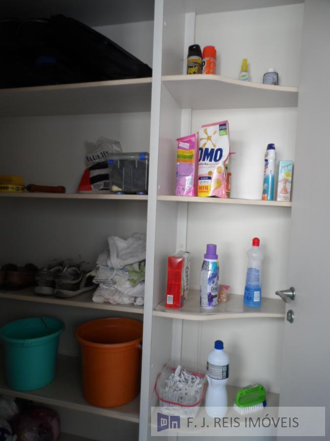 Apartamento à venda com 3 quartos, 180m² - Foto 14