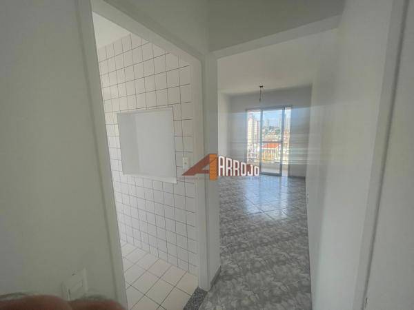 Apartamento à venda com 3 quartos, 58m² - Foto 5