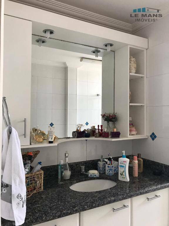 Apartamento à venda com 3 quartos, 156m² - Foto 16