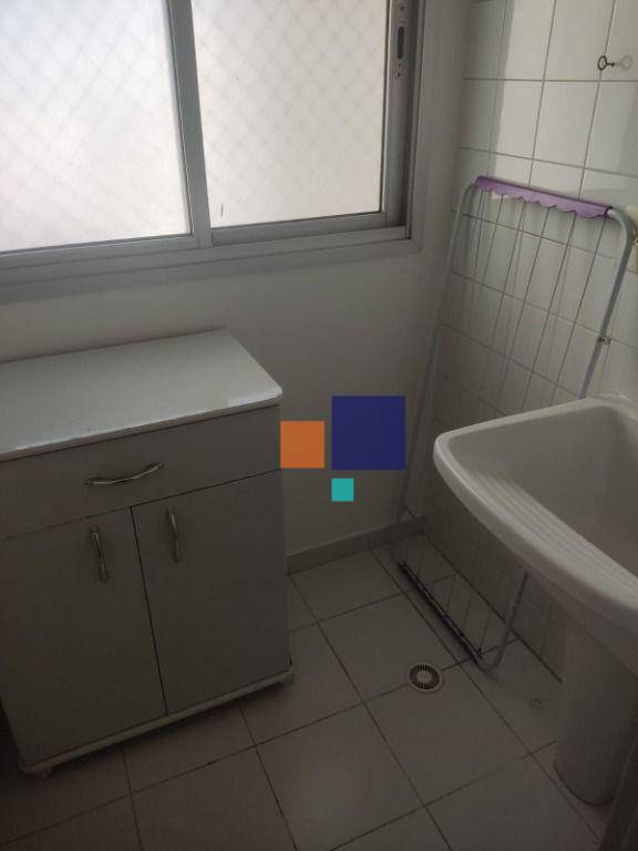 Apartamento para alugar com 3 quartos, 64m² - Foto 35