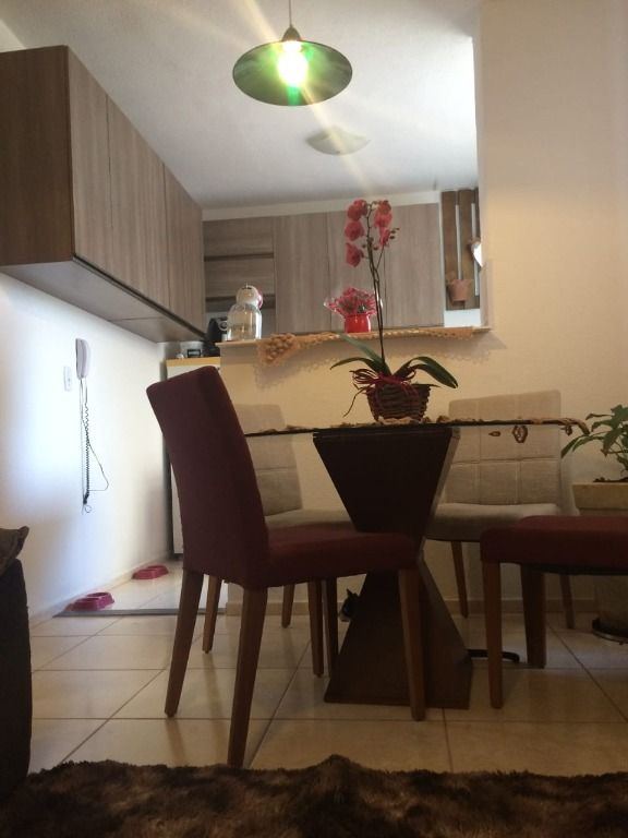 Apartamento à venda com 2 quartos, 47m² - Foto 2