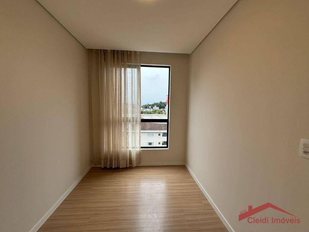 Apartamento para alugar com 3 quartos, 77m² - Foto 12