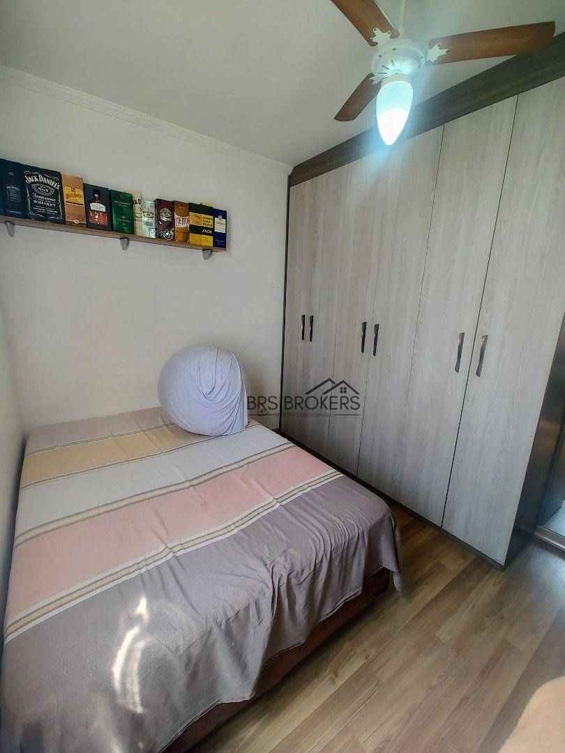 Apartamento à venda com 3 quartos, 65m² - Foto 17