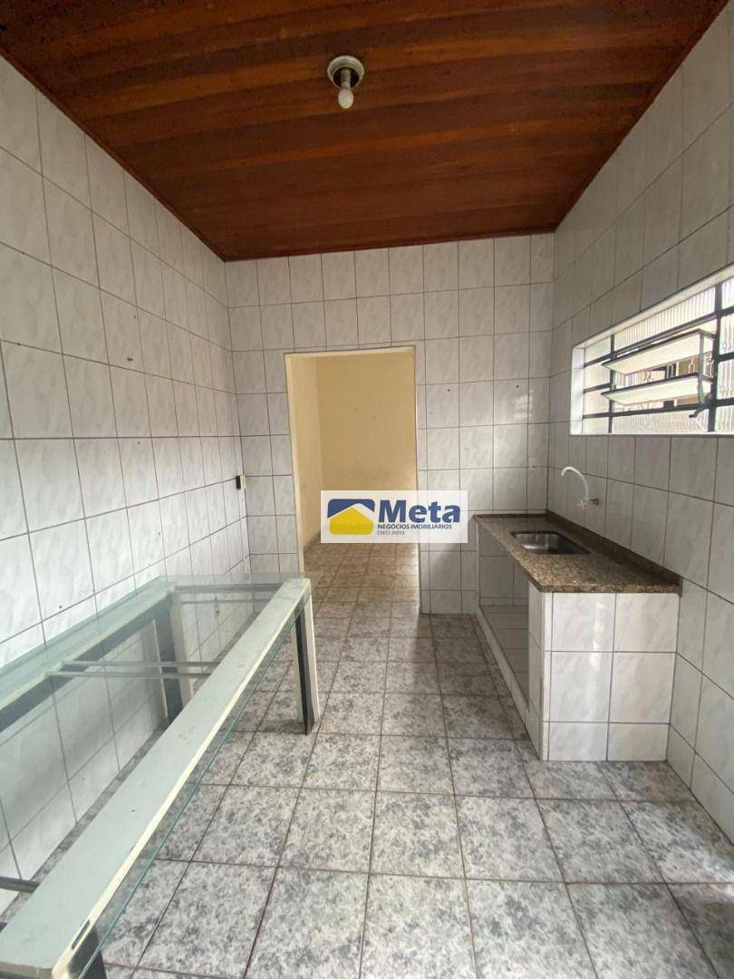 Casa para alugar com 1 quarto, 40m² - Foto 6